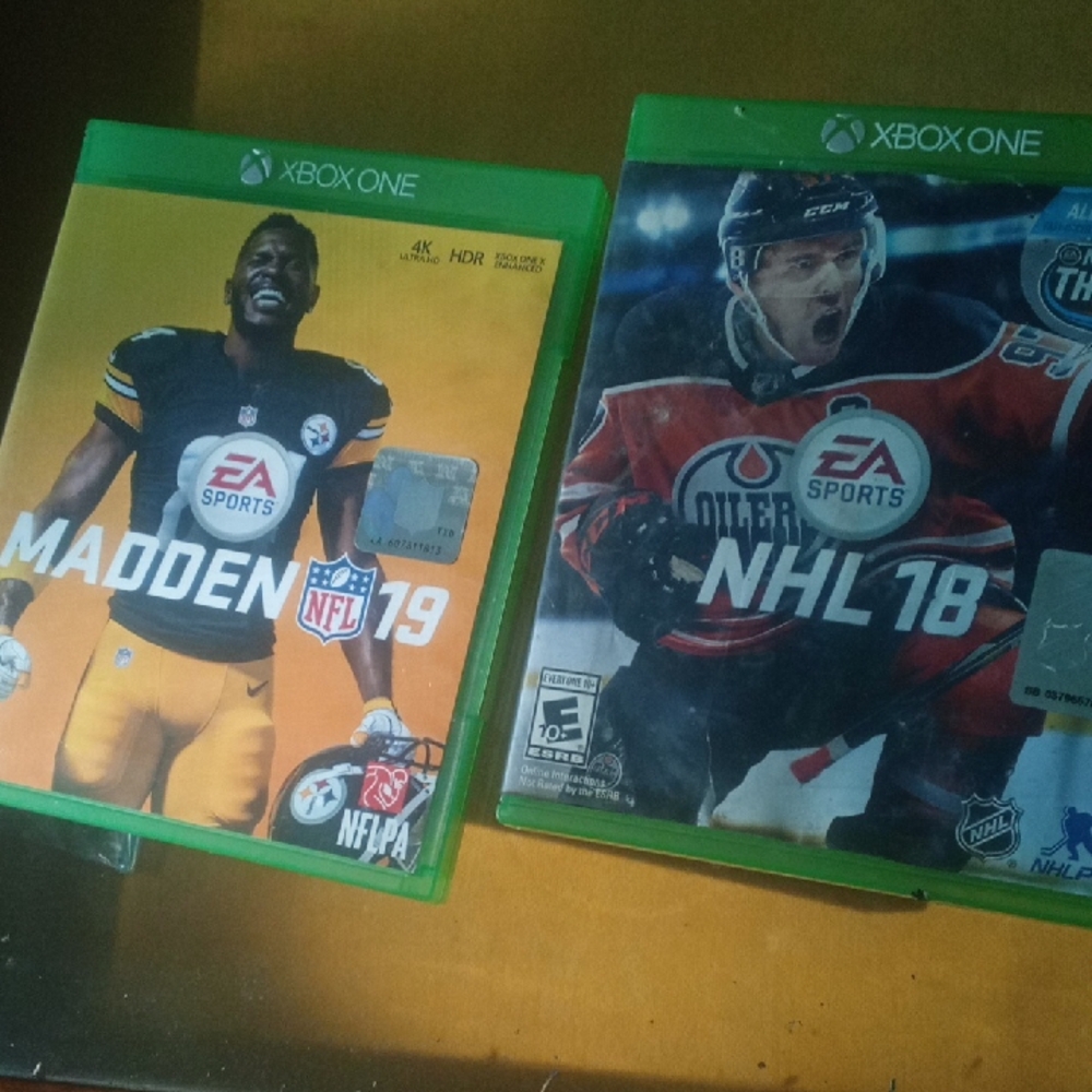 Madden NFL 19 and NHL 18 for Xbox One - Original Green Cases Cheap